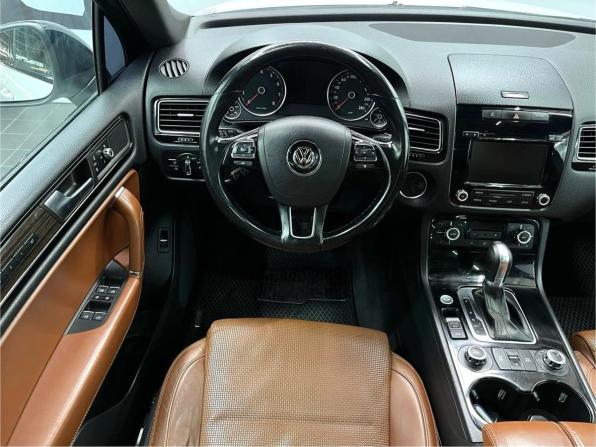 Volkswagen Touareg II с пробегом 2014 года, цена 2 379 900 рублей, 274300 км, внедорожник, Автокод Объявления