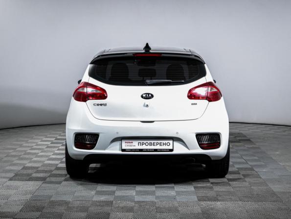 Kia Ceed II Рестайлинг с пробегом 2018 года, цена 1 300 000 рублей, 215836 км, универсал, Автокод Объявления
