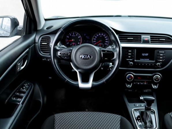 Kia Rio IV с пробегом 2018 года, цена 1 359 000 рублей, 154150 км, седан, Автокод Объявления