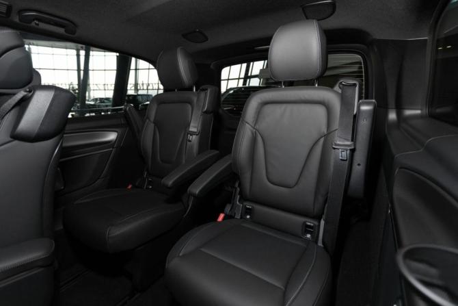 Новый Mercedes-Benz V-Класс III (W447) Рестайлинг 2 2024 года, цена 18 900 000 рублей, минивэн, Автокод Объявления