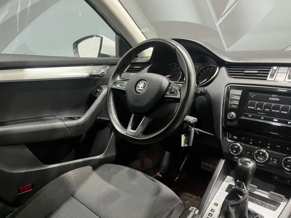 Skoda Octavia III (A7) с пробегом 2016 года, цена 1 485 000 рублей, 113487 км, лифтбек, Автокод Объявления