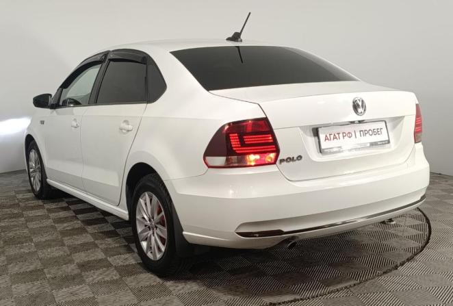 Volkswagen Polo V Рестайлинг с пробегом 2019 года, цена 990 000 рублей, 183912 км, седан, Автокод Объявления