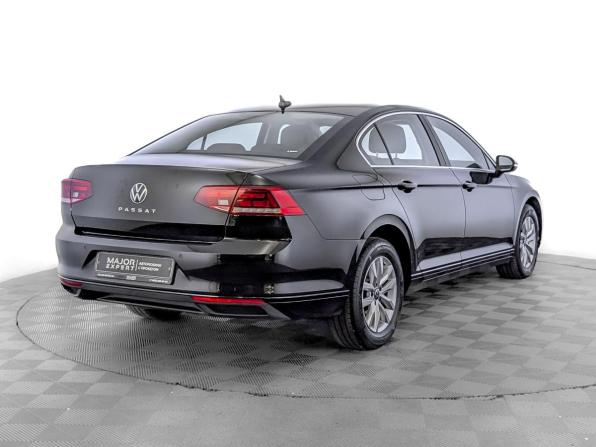 Volkswagen Passat B8 Рестайлинг с пробегом 2021 года, цена 2 490 000 рублей, 90268 км, седан, Автокод Объявления