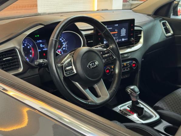 Kia Ceed III Рестайлинг с пробегом 2021 года, цена 2 039 900 рублей, 101842 км, универсал, Автокод Объявления