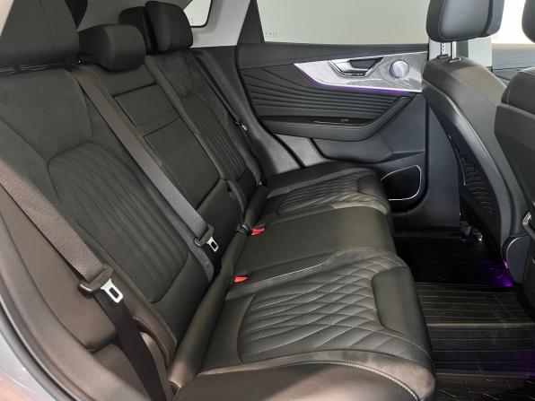 Hongqi HS5 I Рестайлинг с пробегом 2025 года, цена 3 850 000 рублей, 1543 км, внедорожник, Автокод Объявления