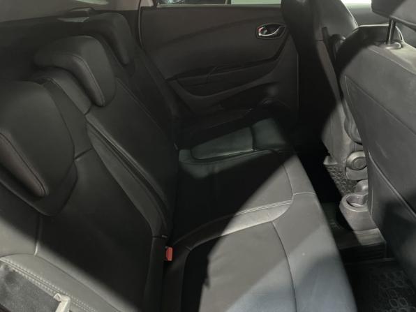 Renault Kaptur I с пробегом 2017 года, цена 1 307 000 рублей, 100195 км, внедорожник, Автокод Объявления