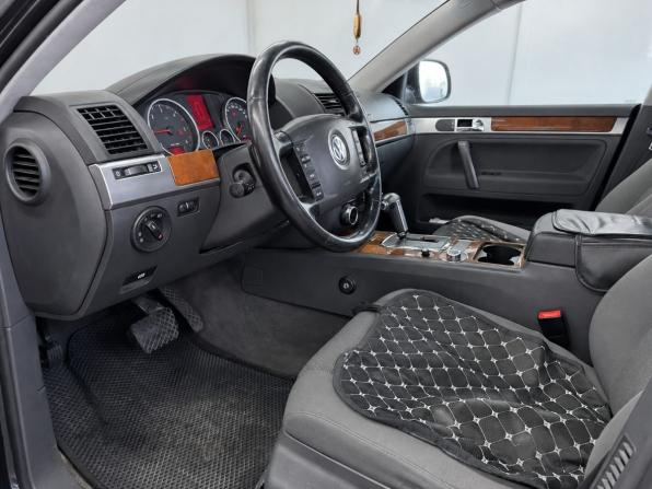 Volkswagen Touareg I Рестайлинг с пробегом 2007 года, цена 1 039 000 рублей, 295524 км, внедорожник, Автокод Объявления