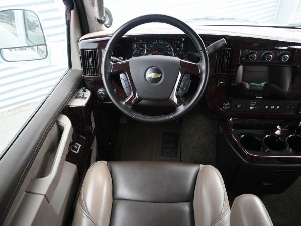 Chevrolet Express II с пробегом 2020 года, цена 10 999 900 рублей, 35000 км, минивэн, Автокод Объявления