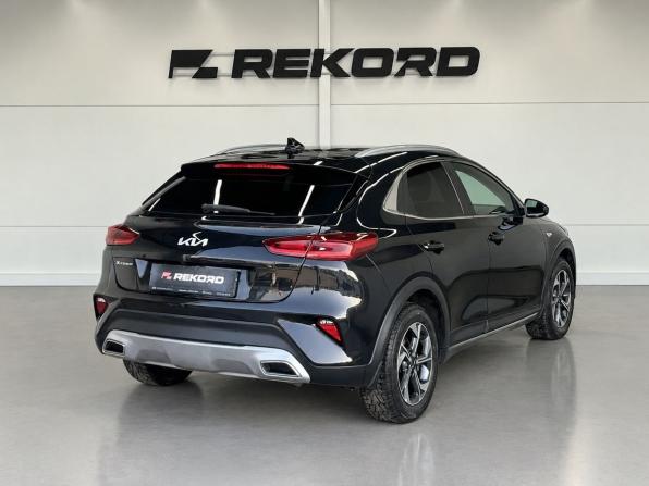 Kia XCeed I с пробегом 2021 года, цена 2 499 000 рублей, 89800 км, хэтчбек, Автокод Объявления
