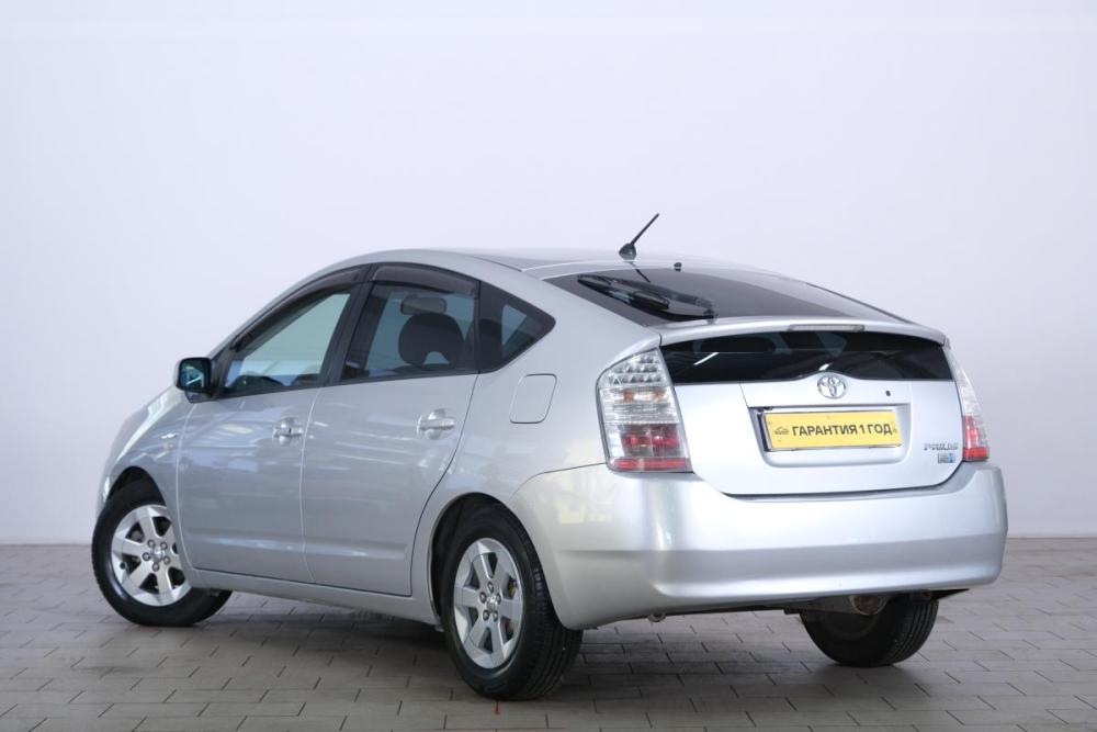 Toyota Prius II Рестайлинг (XW20) Омск  - изображение 5