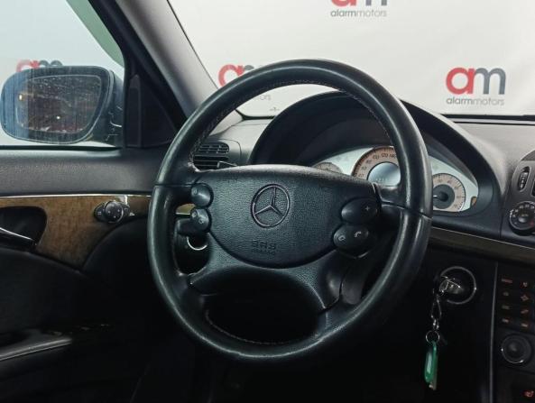 Mercedes-Benz E-Класс III (W211 S211) Рестайлинг с пробегом 2007 года, цена 779 000 рублей, 280000 км, седан, Автокод Объявления