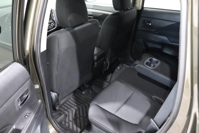 Mitsubishi Outlander III Рестайлинг 2 с пробегом 2018 года, цена 1 970 000 рублей, 113394 км, внедорожник, Автокод Объявления