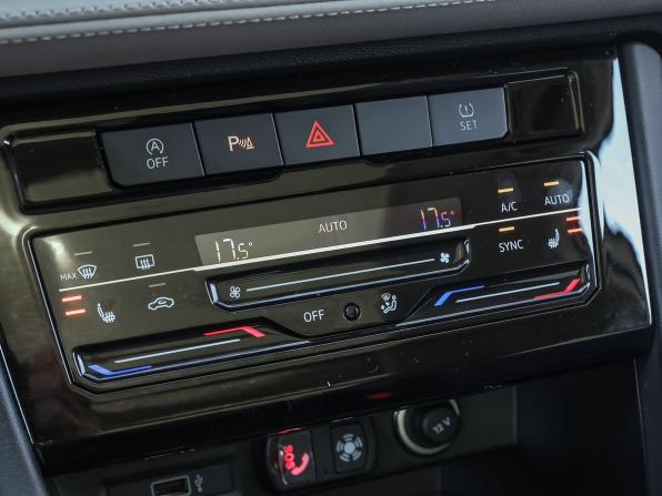 Jetta VS7 I Рестайлинг 1 с пробегом 2023 года, цена 2 250 000 рублей, 20535 км, внедорожник, Автокод Объявления