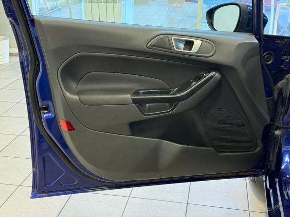 Ford Fiesta Mk6 Рестайлинг с пробегом 2016 года, цена 760 000 рублей, 161000 км, хэтчбек, Автокод Объявления