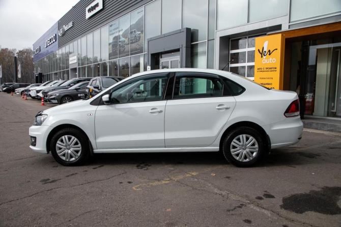 Volkswagen Polo V Рестайлинг с пробегом 2016 года, цена 798 000 рублей, 94000 км, седан, Автокод Объявления