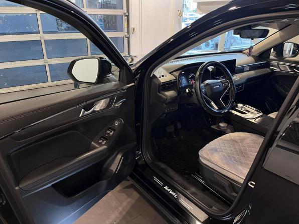 Haval Jolion I с пробегом 2024 года, цена 2 050 000 рублей, 17552 км, внедорожник, Автокод Объявления
