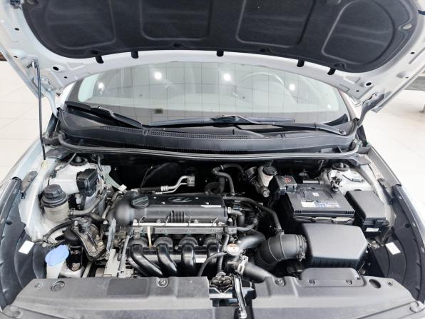 Hyundai Solaris I Рестайлинг с пробегом 2016 года, цена 950 000 рублей, 165078 км, седан, Автокод Объявления