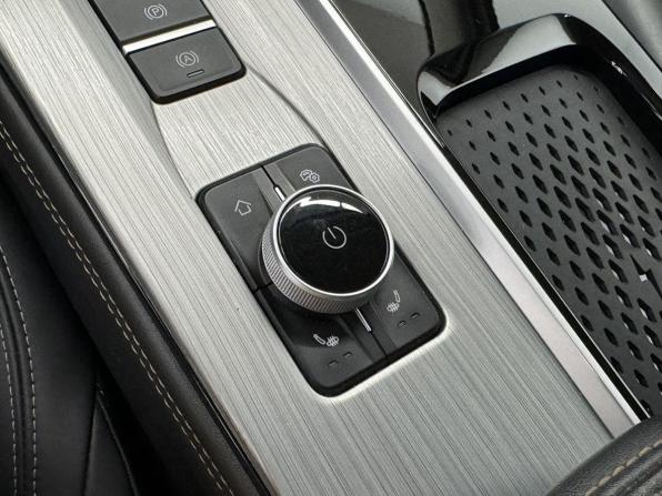 Omoda S5 с пробегом 2023 года, цена 1 499 000 рублей, 54316 км, седан, Автокод Объявления