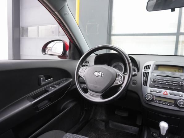 Kia Ceed I с пробегом 2008 года, цена 650 000 рублей, 174535 км, универсал, Автокод Объявления