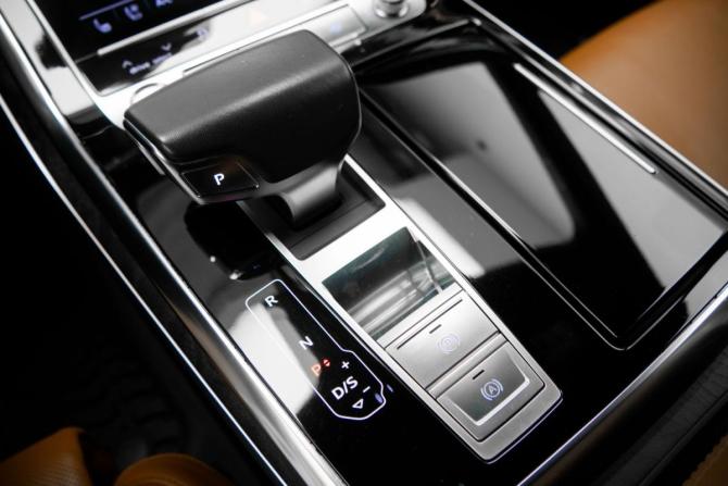 Audi Q8 I (4M) с пробегом 2019 года, цена 6 749 000 рублей, 51236 км, внедорожник, Автокод Объявления