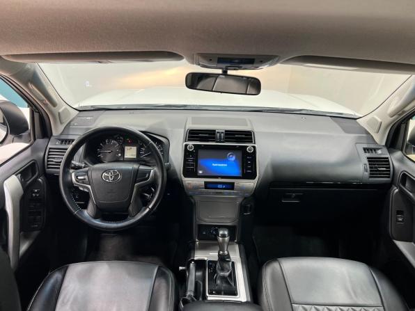 Toyota Land Cruiser Prado 150 Series Рестайлинг 2 с пробегом 2018 года, цена 4 449 000 рублей, 113681 км, внедорожник, Автокод Объявления