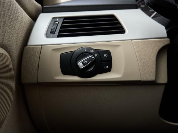 BMW 3 серии V (E90/E91/E92/E93) Рестайлинг с пробегом 2011 года, цена 941 000 рублей, 236727 км, седан, Автокод Объявления