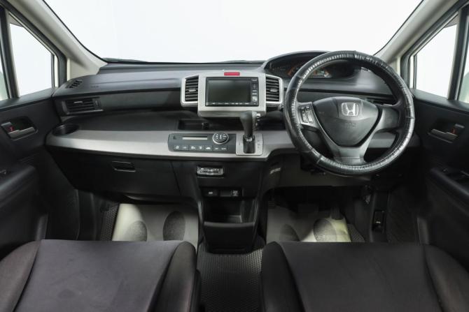 Honda Freed I с пробегом 2010 года, цена 1 029 000 рублей, 207000 км, компактвэн, Автокод Объявления