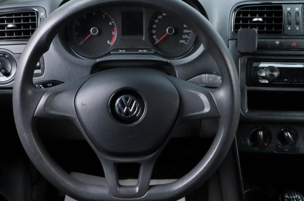 Volkswagen Polo V Рестайлинг Челябинск  - изображение 11
