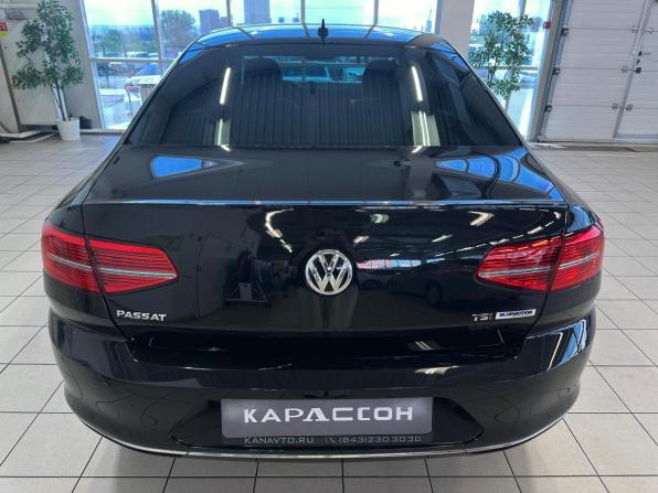 Volkswagen Passat B8 с пробегом 2017 года, цена 1 799 000 рублей, 173000 км, седан, Автокод Объявления