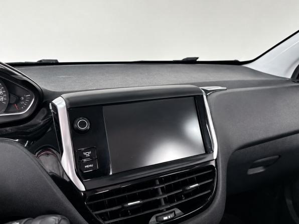 Peugeot 208 I с пробегом 2014 года, цена 670 000 рублей, 142140 км, хэтчбек, Автокод Объявления