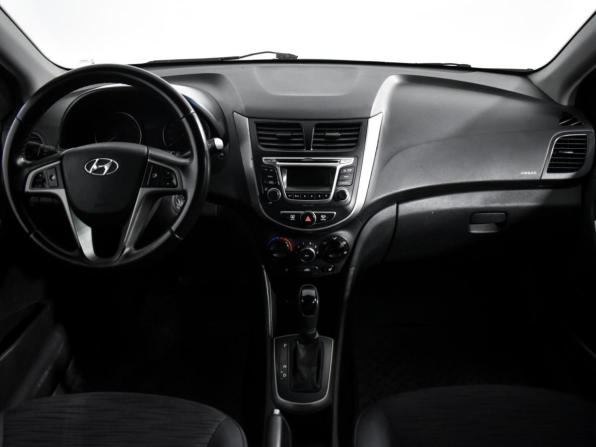 Hyundai Solaris I Рестайлинг с пробегом 2016 года, цена 785 000 рублей, 213847 км, седан, Автокод Объявления