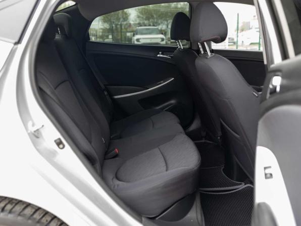 Hyundai Solaris I с пробегом 2013 года, цена 730 000 рублей, 210002 км, седан, Автокод Объявления