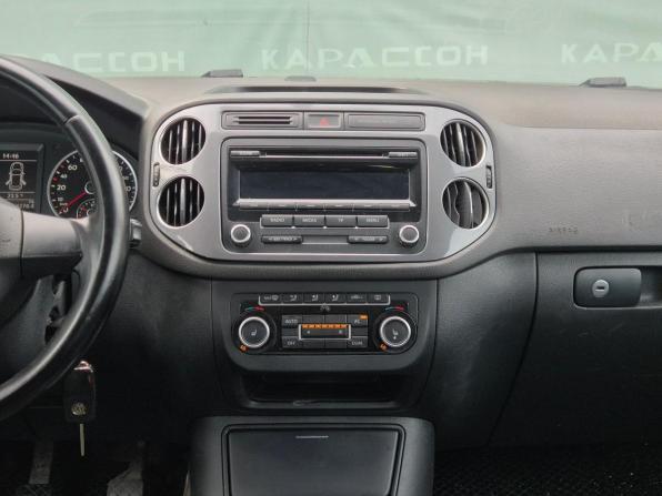 Volkswagen Tiguan I Рестайлинг с пробегом 2011 года, цена 900 000 рублей, 168618 км, внедорожник, Автокод Объявления