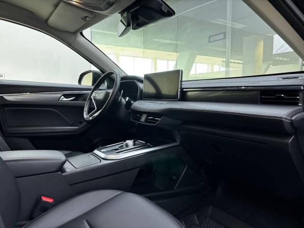 Haval Jolion I Рестайлинг с пробегом 2023 года, цена 1 999 000 рублей, 41500 км, внедорожник, Автокод Объявления