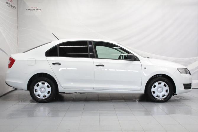 Skoda Rapid I с пробегом 2014 года, цена 689 000 рублей, 118360 км, лифтбек, Автокод Объявления