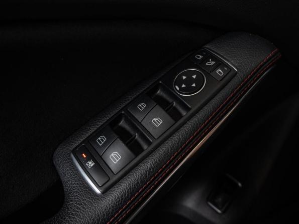 Mercedes-Benz GLA I (X156) с пробегом 2015 года, цена 1 970 000 рублей, 83025 км, внедорожник, Автокод Объявления