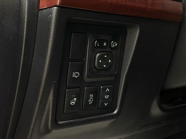 Toyota Land Cruiser Prado 150 Series Рестайлинг 1 с пробегом 2016 года, цена 3 950 000 рублей, 183199 км, внедорожник, Автокод Объявления