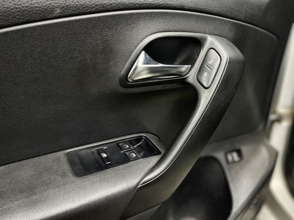 Volkswagen Polo V с пробегом 2013 года, цена 675 000 рублей, 161702 км, седан, Автокод Объявления