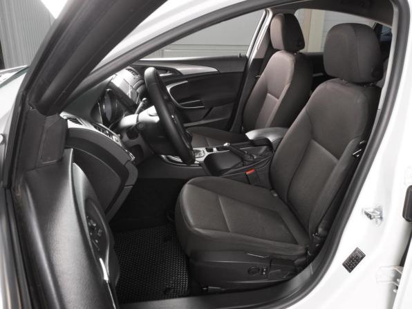 Opel Insignia I Рестайлинг с пробегом 2014 года, цена 1 089 000 рублей, 113778 км, седан, Автокод Объявления