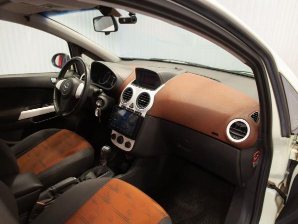 Opel Corsa D Рестайлинг II с пробегом 2011 года, цена 575 000 рублей, 187239 км, хэтчбек, Автокод Объявления