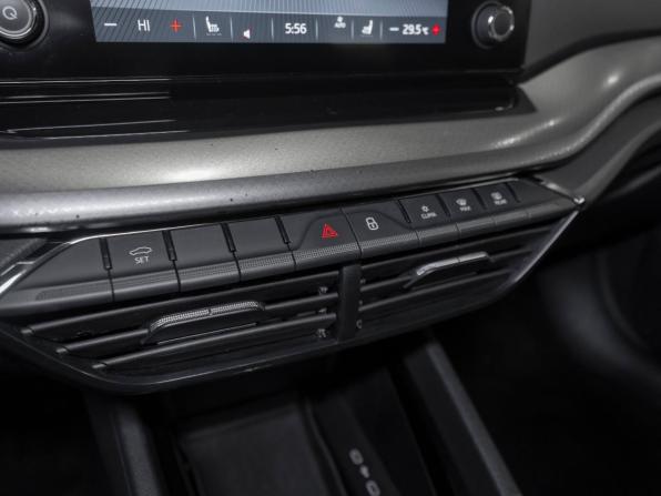 Skoda Octavia IV (A8) с пробегом 2021 года, цена 1 995 000 рублей, 170969 км, лифтбек, Автокод Объявления