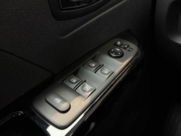 Renault Kaptur I с пробегом 2019 года, цена 1 530 000 рублей, 61709 км, внедорожник, Автокод Объявления