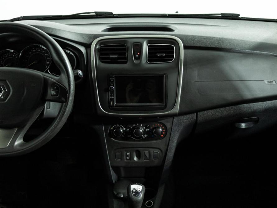 Renault Sandero II Санкт-Петербург  - изображение 15