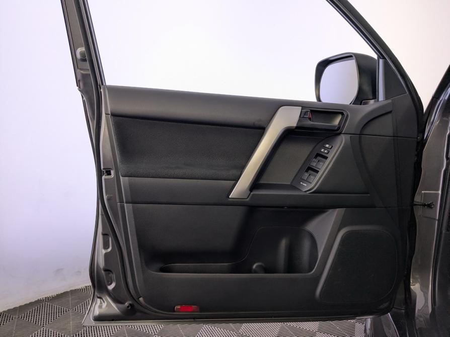 Toyota Land Cruiser Prado 150 Series Рестайлинг 2 Москва  - изображение 19