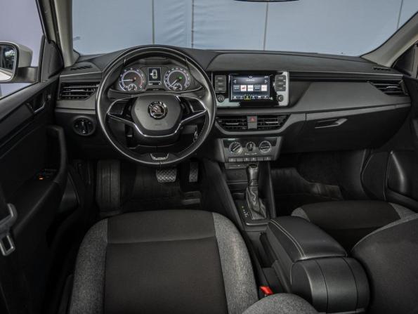 Skoda Rapid II с пробегом 2022 года, цена 1 650 000 рублей, 60917 км, лифтбек, Автокод Объявления