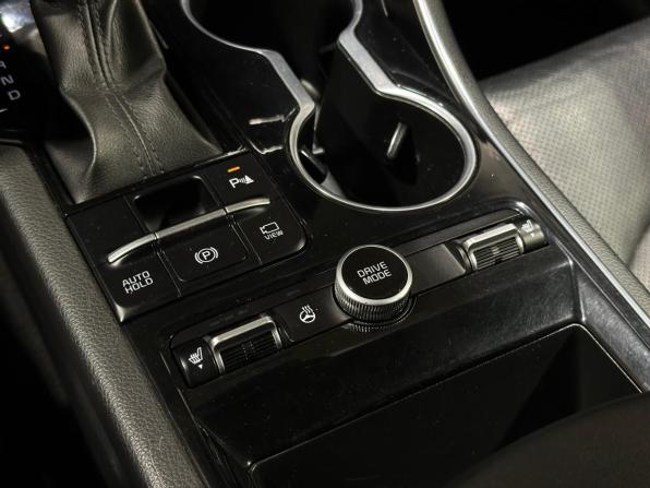 Kia K5 III с пробегом 2021 года, цена 2 390 000 рублей, 111401 км, седан, Автокод Объявления