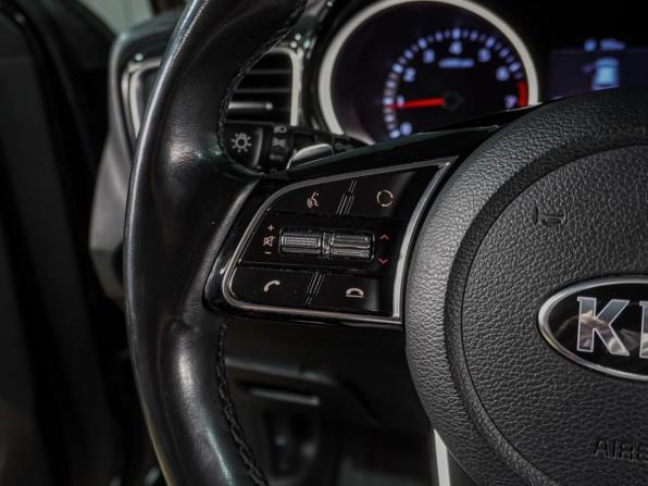 Kia Ceed III с пробегом 2019 года, цена 1 799 000 рублей, 115300 км, универсал, Автокод Объявления
