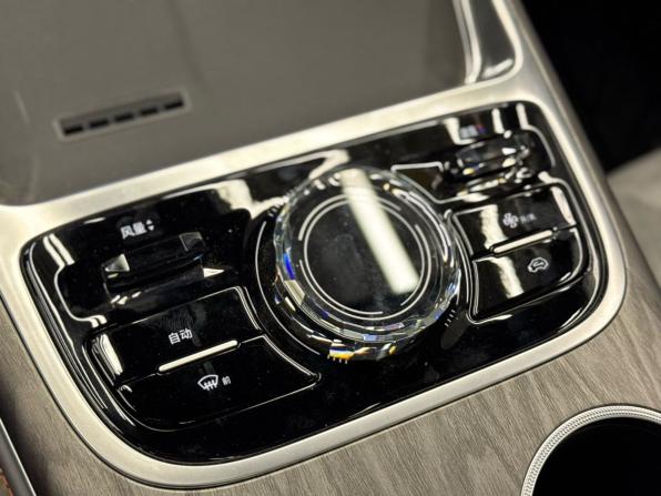 Geely Galaxy M7 с пробегом 2026 года, цена 3 550 000 рублей, 1442 км, внедорожник, Автокод Объявления