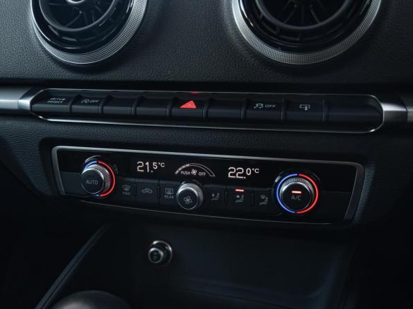 Audi A3 III (8V) с пробегом 2015 года, цена 1 770 000 рублей, 72316 км, хэтчбек, Автокод Объявления