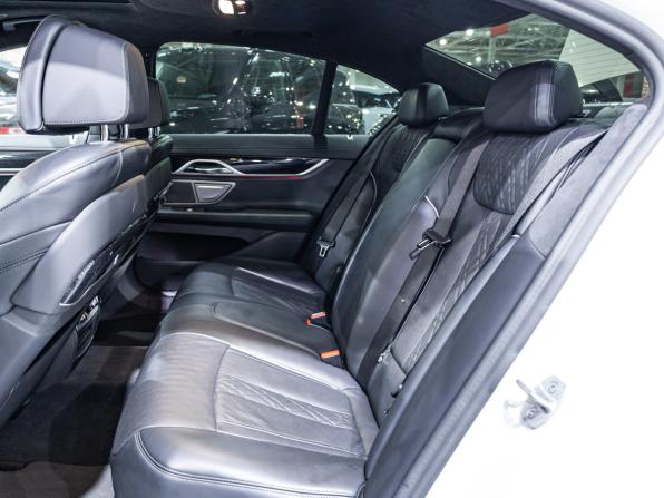 BMW 7 серии VI (G11/G12) Рестайлинг с пробегом 2021 года, цена 5 899 700 рублей, 112000 км, седан, Автокод Объявления